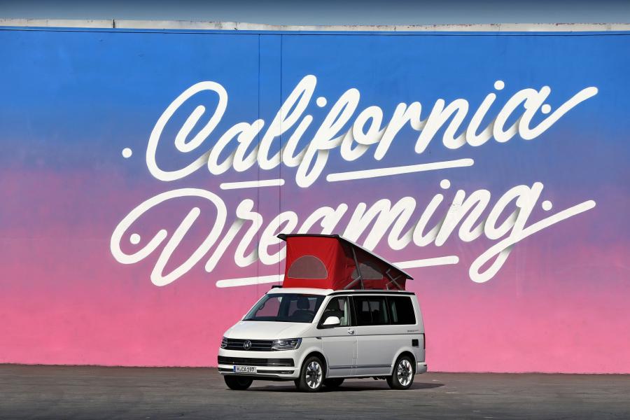  Volkswagen California Ocean Red (T6) 2016 года  (фото 12 из 33)